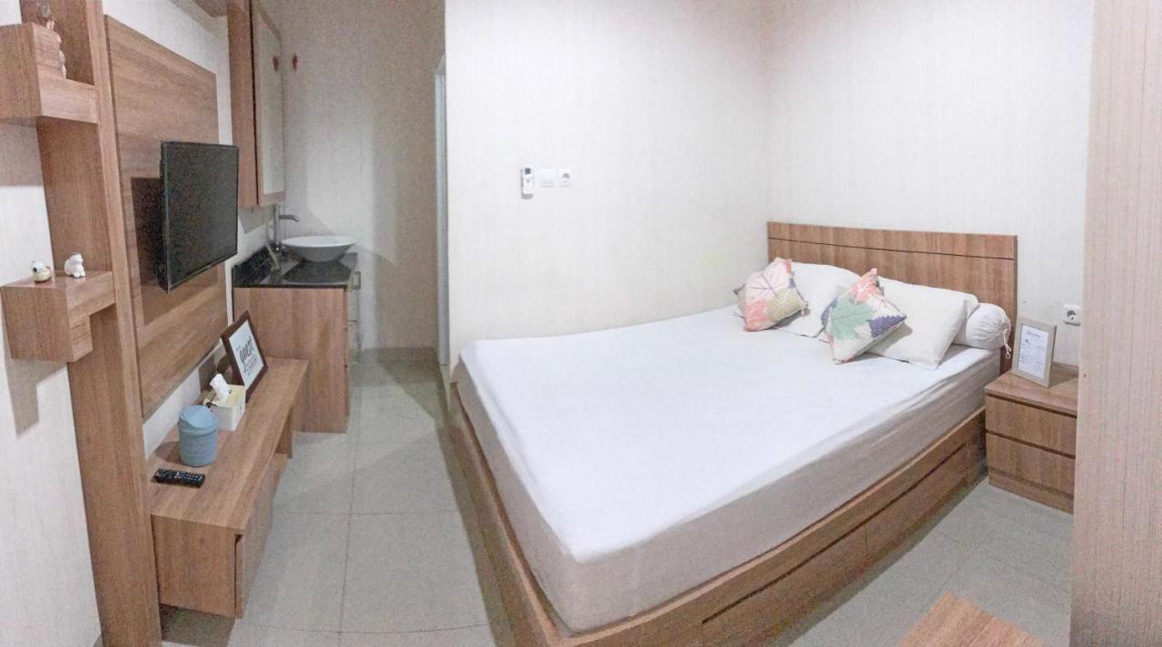 37 Guesthouse Jakarta Room photo