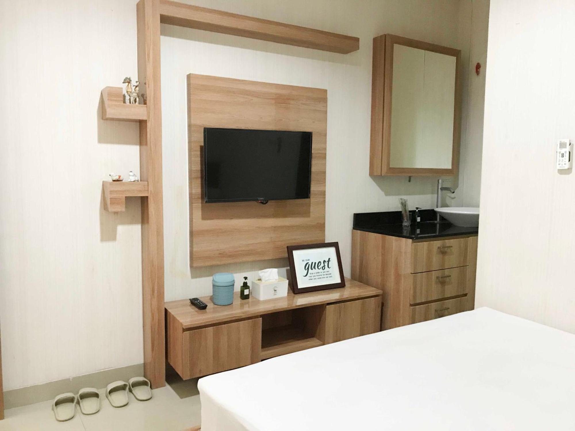 37 Guesthouse Jakarta Room photo