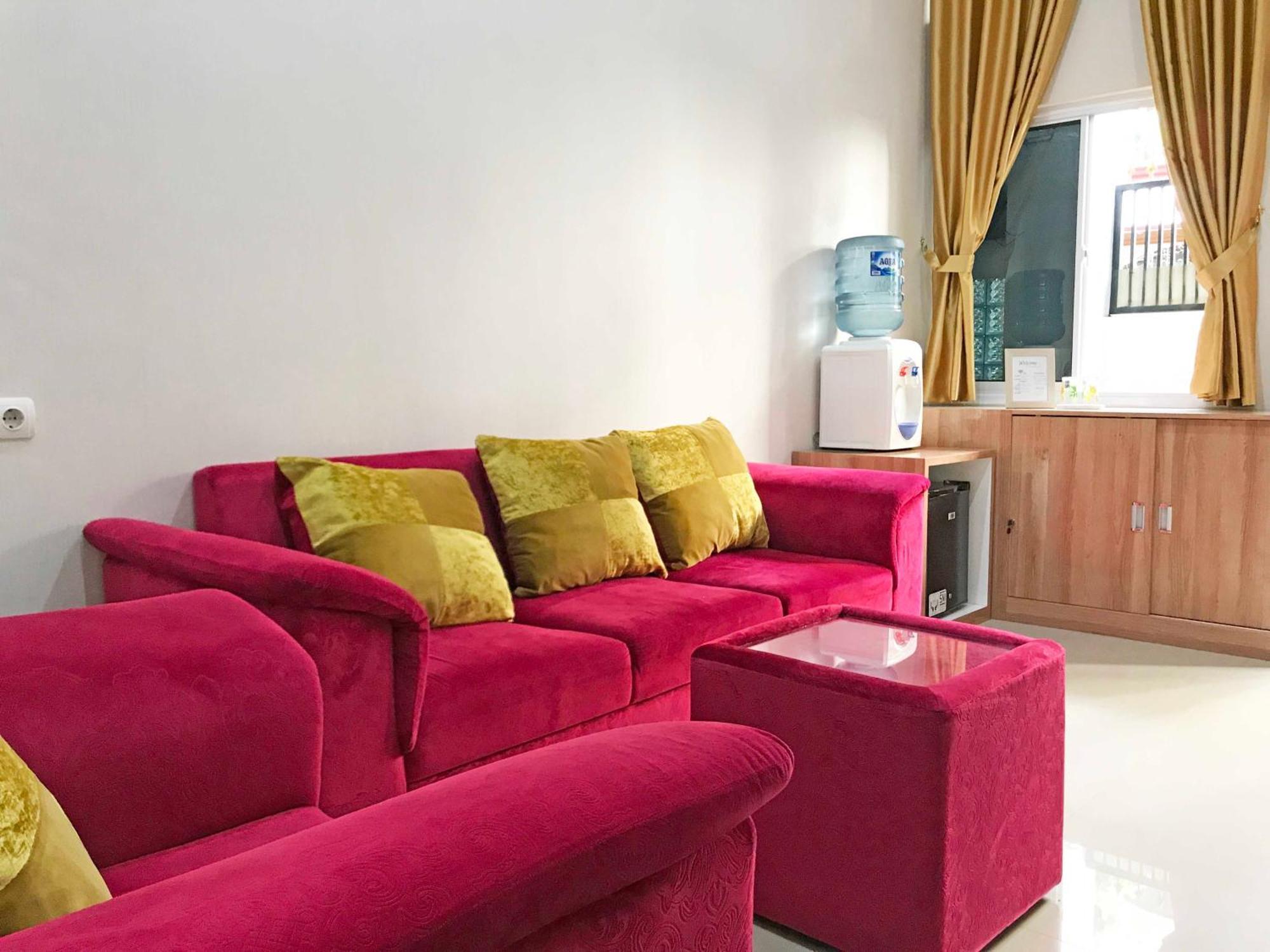 37 Guesthouse Jakarta Room photo